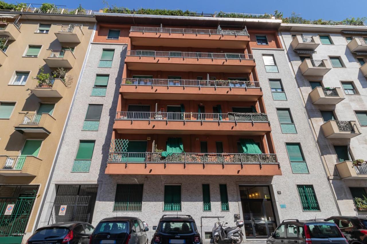 Altido Warm And Inviting Flat With Balcony Apartment Milan Luaran gambar